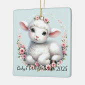 Schattige Lam Met Bloemenkroon Illustratie Keramisch Ornament (Links)