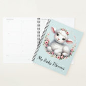 Schattige Lam Met Bloemenkroon Illustratie Planner (Display)