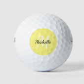 Schattige Leuk Geel Monogram Naam + Initiaal Golfballen (Voorkant)