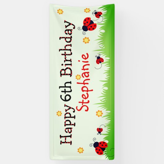 Schattige lieveheersbeestje thema Happy Birthday B Spandoek (Verticaal)