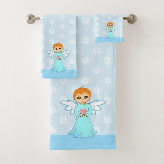Schattige Little Angel & Flower Pattern op lichtbl Bad Handdoek (Insitu)