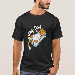 Schattige Luie Kat Spa Dag Welzijn Kat Houder T-shirt