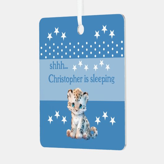 Schattige luipaard shhh voeg naam is slapen blauw metalen ornament (Voorkant links)