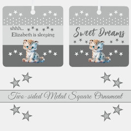 Schattige luipaard shhh voeg naam is slapende grij metalen ornament