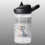 Schattige luipaard Voeg naam toe met sterren kinde Waterfles<br><div class="desc">CamelBak Eddy® waterfles voor kinderen. Personaliseer met een naam. Deze waterfles heeft een schattig luipaard met sterren in de kleuren grijs en wit.</div>