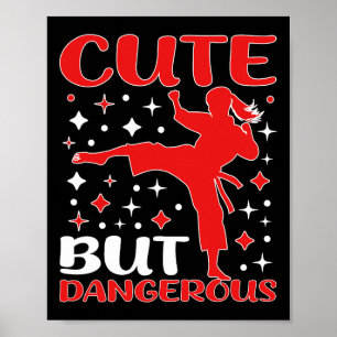 Schattige maar gevaarlijk taekwondo meisje karate  poster