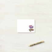 Schattige maar vermoeide luiaard met ijskoude koff post-it® notes (Op bureau)