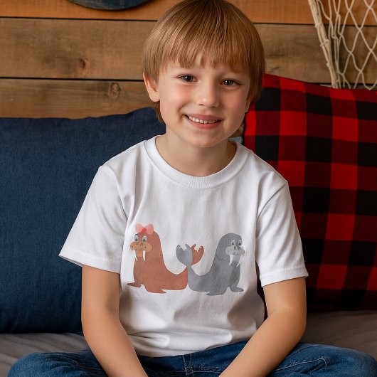 Schattige mannelijke en Vrouw walrussen T-shirt