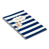 Schattige marineblauwe strepen, Magnolia, geperson Notitieboek (Rechterzijde)