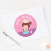 Schattige Meisje Bakken Chef Verjaardagsfeestje De Ronde Sticker (Envelop)