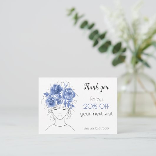 Schattige meisje blauw waterverf rozen floral kortingskaartje (Staand voorkant)