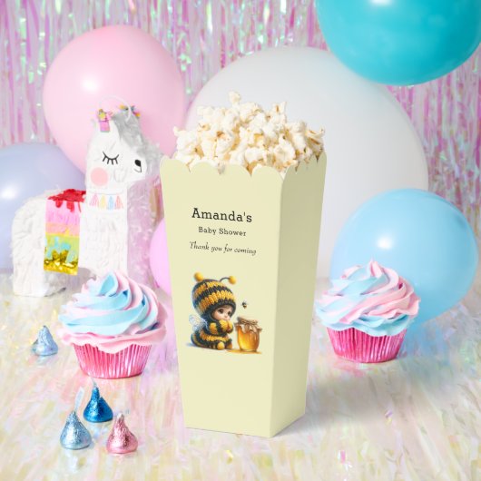 Schattige meisje in bijenkostuum met honingkostuum bedankdoosjes (Feest)