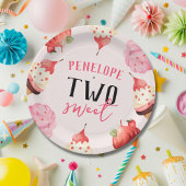 Schattige Meisje Twee Lief Ijs Verjaardag Papieren Bordje