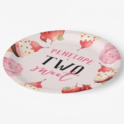 Schattige Meisje Twee Lief Ijs Verjaardag Papieren Bordje (Gekanteld)