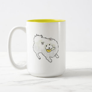 Schattige met de hand getekende pluizige witte hon tweekleurige koffiemok