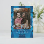 Schattige Modern Blauw Bruiloft Save The Date (Staand voorkant)