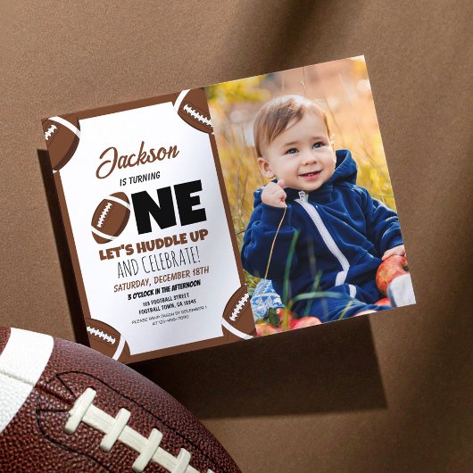 Schattige Modern Football Budget Foto 1e Verjaarda