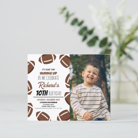Schattige Modern Football Budget Foto Verjaardag U (Staand voorkant)