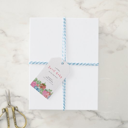 Schattige Modern Wild Berry Sweet Baby shower Cadeaulabel (Met Touw)