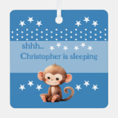 Schattige Monkey Shhh Add Naam is Slaapblauw Metalen Ornament (Voorkant)