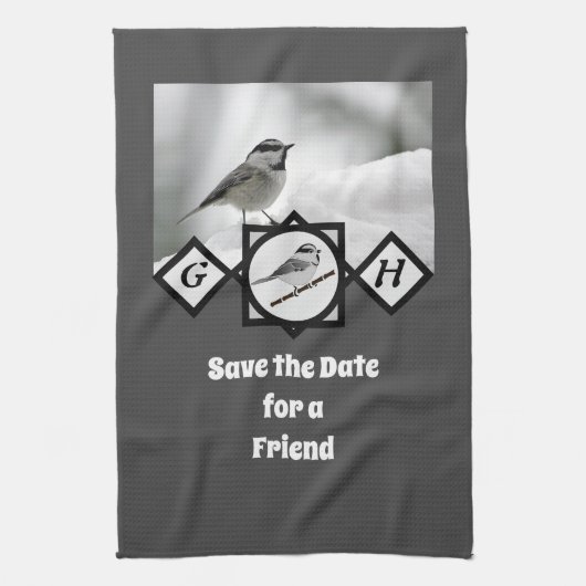 Schattige Monogram Chickadee Monogram Theedoek (Verticaal)