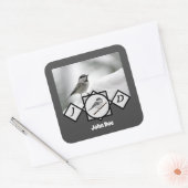 Schattige Monogram Chickadee Monogram Vierkante Sticker (Envelop)