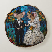 Schattige Mouse Bruiloft Paar Mozaïek Glas in lood Rond Kussen (Achterkant)
