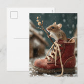 Schattige muis in een miniatuurboot in de sneeuw feestdagenkaart (Voorkant / Achterkant)