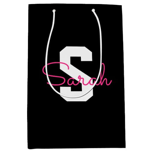 Schattige naam & monogram | Zwart Wit & Roze Medium Cadeauzakje (Voorkant)
