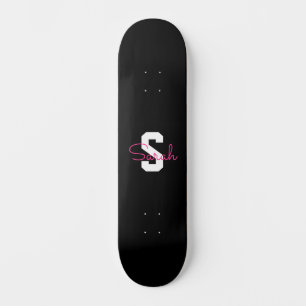Schattige naam & monogram Zwart Wit & Roze Persoonlijk Skateboard
