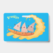Schattige nacho's maischips surfen cartoon badge (Achterkant)