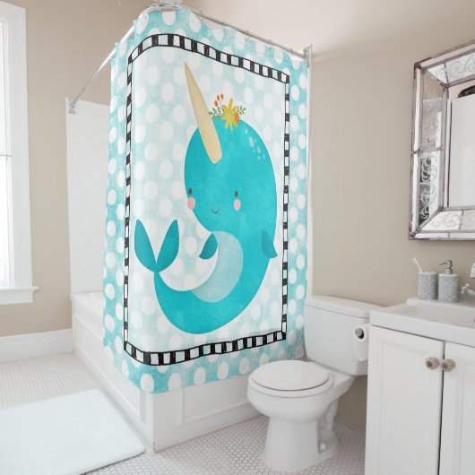 Schattige Narwhal douchegordijn (In situ)