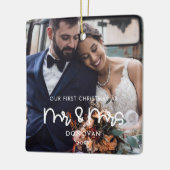 Schattige onze eerste kerst trouwfoto keramisch ornament (Links)