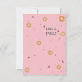 Schattige "ONZE KLEINE VARKEN" | "Liefde & Bagels" RSVP Kaartje (Achterkant)