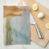 Schattige oranje Pomeranian op zandstrand Theedoek (Quarter Fold)
