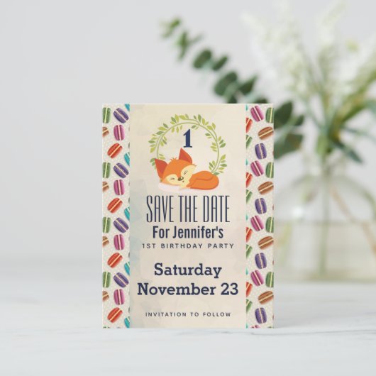 Schattige oranje vos met krans save-the-date briefkaart (Staand voorkant)