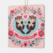 Schattige Otter grap Keramisch Ornament (Links)