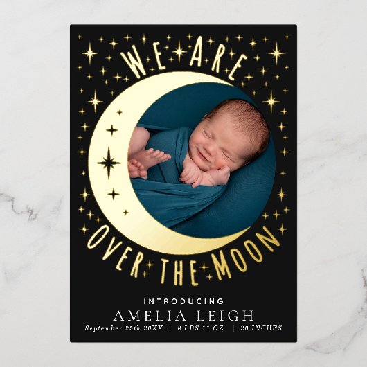 Schattige Over The Moon Foto Geboorteaankondiging  Folie Uitnodiging (Voorkant)
