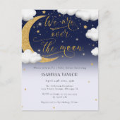 Schattige Over the Moon Gender Neutraal Baby showe Uitnodiging Briefkaart (Voorkant)