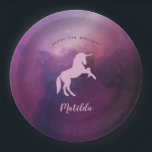 schattige paarse eenhoorn papieren bordje<br><div class="desc">Voeg een stukje kleurrijke fantasie toe aan verjaardagsfeestjes met dit leuke design. Met een paarse eenhoorn met sterren en sterrenstelsel-achtergrond zal dit schattige ontwerp voor alle leeftijden een favoriet zijn. Een deel van een collectie.</div>