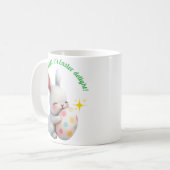 Schattige Paashaas die een Kleurrijk Ei Knuffelt Koffiemok (Voorkant links)