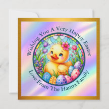 Schattige paaskuiken, bloemen en kleurrijke eieren