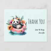 Schattige panda die ontspant in een binnenband bed briefkaart (Voorkant)