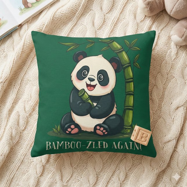 Schattige Panda Knuffelen Bamboe Schattige Cartoon Kussen (Adorable Panda Hugging Bamboo Cute Cartoon Green Throw Pillow Mockup A)