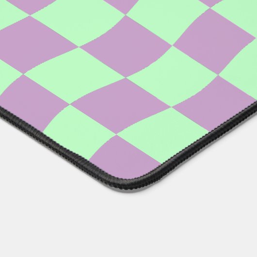 Schattige Pastel Paarse Groene Wavy Checkerboard P Bureaumat (Hoek)