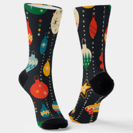 Schattige patroon van ornamenten in marineblauw sokken