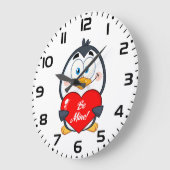 Schattige Penguin Holding Be Mine Heart Grote Klok (Hoek)