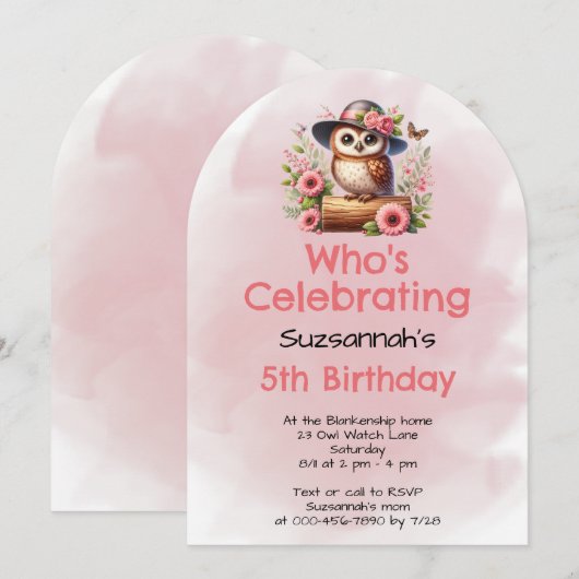 Schattige Pet met uil zittend op een boomstam met Kaart (Voorkant / Achterkant)