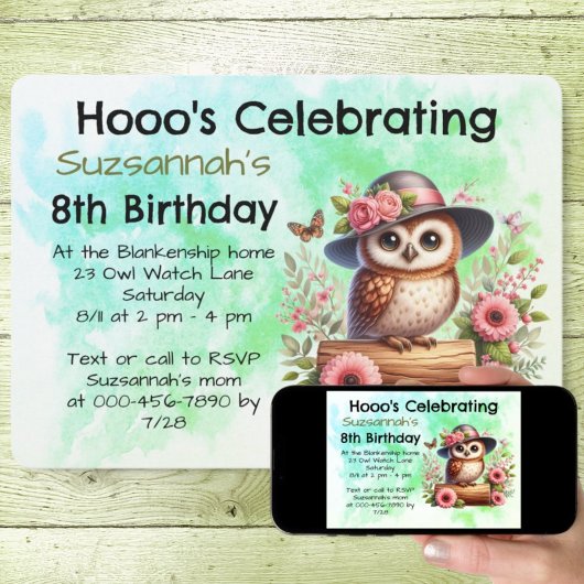 Schattige Pet met uil zittend op een log Kaart