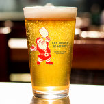 Schattige Pickleball Santa Christmas Glas<br><div class="desc">Schattigee jolly kerstvakantie drink/bierglas met een Pickleball twist - swingende graphic Santa met een balletje en peddel,  klaar voor een uitdaging. Prettige feestdagen</div>